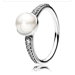 Pandora Silver Pearl Elegant Beauty